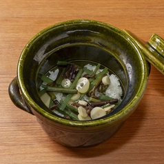 山の恵み 山菜の土鍋ご飯