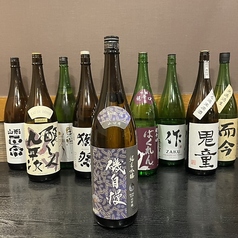 全国各地から仕入れ!雄の厳選日本酒