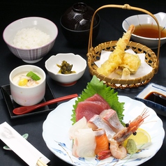 お寿司と旬の魚介 魚々市のおすすめランチ1