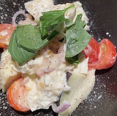 ぶつ切り水ナスのごろっとカプレーゼ