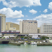 【旭橋駅から徒歩約4分】旭橋駅から徒歩約4分の好立地。お仕事帰りや待ち合わせ、観光の合間にも立ち寄りやすく、さまざまなシーンでご利用いただけます。