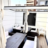 屋上にテラス席を完備し開放的な空間でBBQを愉しむことが出来る。