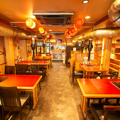 炭焼元祖 神戸ホルモン 本店の雰囲気2