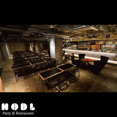 スタイリッシュな内装×ネオンライトのワンポイントが映える◎オシャレな空間を丸ごと貸切ってPARTYしませんか？？20名様～120名様、立食は最大250名様までのご宴会が可能！音響機器も揃っておりますので、会社宴会からカジュアルな音楽イベントまで幅広く対応いたします◎