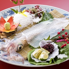 ごま鯖と明太もつ鍋 一利 博多本店の雰囲気1