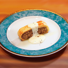 ポルチーニときのこのパイ包み焼き