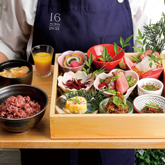 ON THE SQUARE オンザスクエアの写真