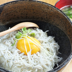 広島産 生しらす丼