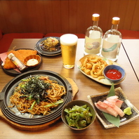 いろいろな種類の太麺焼きそば