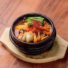 あさりと牡蠣の石鍋スンドゥブ