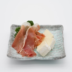 生ハムとチーズ