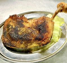 オリーブ地鶏の骨付鳥