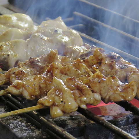 【カジュアルな西海岸風♪】備長炭で焼き上げる焼き鳥ダイニング！