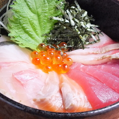 海鮮丼