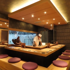 ゆったり座れるカウンター席♪