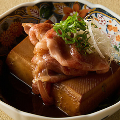とろけるレア肉豆腐