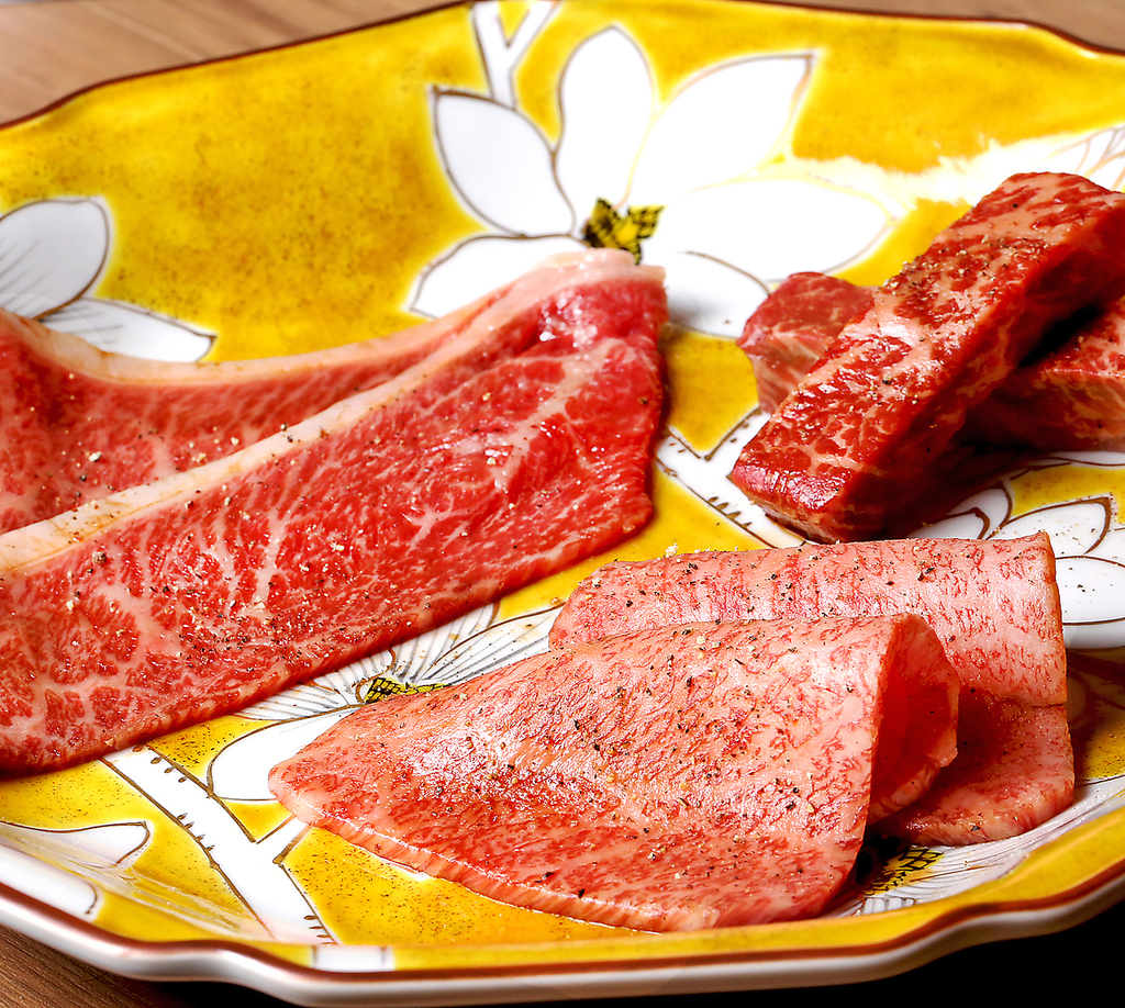 近江牛を堪能する季節の旬の特別コースご用意しております。8800/11000/14500円！