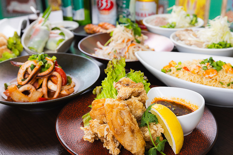 本格ベトナム料理をお召し上がりください。店内飲食・お持ち帰りどちらも大歓迎です。
