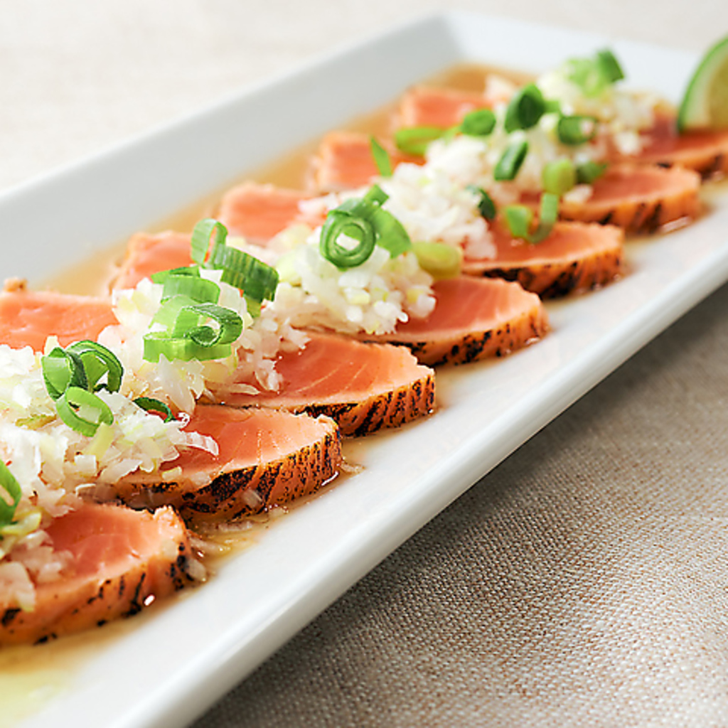 お酒に合う新鮮なお魚を使用したおつまみを様々ご用意しております！是非一度ご賞味ください☆