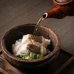 夏雲名物　石焼鯛めし