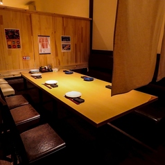 固い扉に覆われた個室です