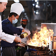 高圧ガスで【本場の火力】を再現