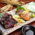 料理メニュー写真&nbsp;豪快藁焼き盛り3種盛り合わせ（カツオ・ブリ・サーモン）