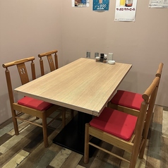 少人数から大人数まで、人数に合わせて最適なお席をご用意いたします。美酒佳肴を心ゆくまでお楽しみください。