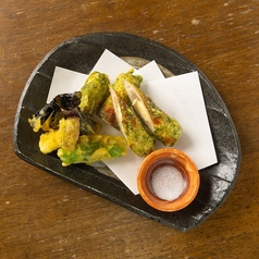 バラエティ豊かな創作料理の数々♪