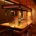 洗練されたインテリアや照明にこだわった店内は、プライベートな雰囲気で貸切宴会にぴったりです。やすらぎの時間をお過ごしください。