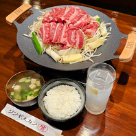 卓上グリルで焼き上げるジンギスカン