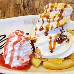 ホットク北海道バニラソフト添え