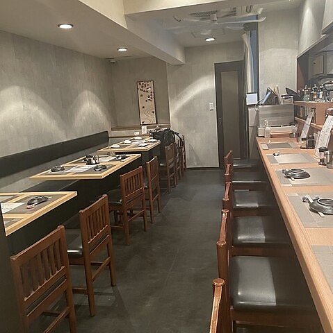 落ち着いた雰囲気の店内で、ごゆっくりお過ごしいただけます♪