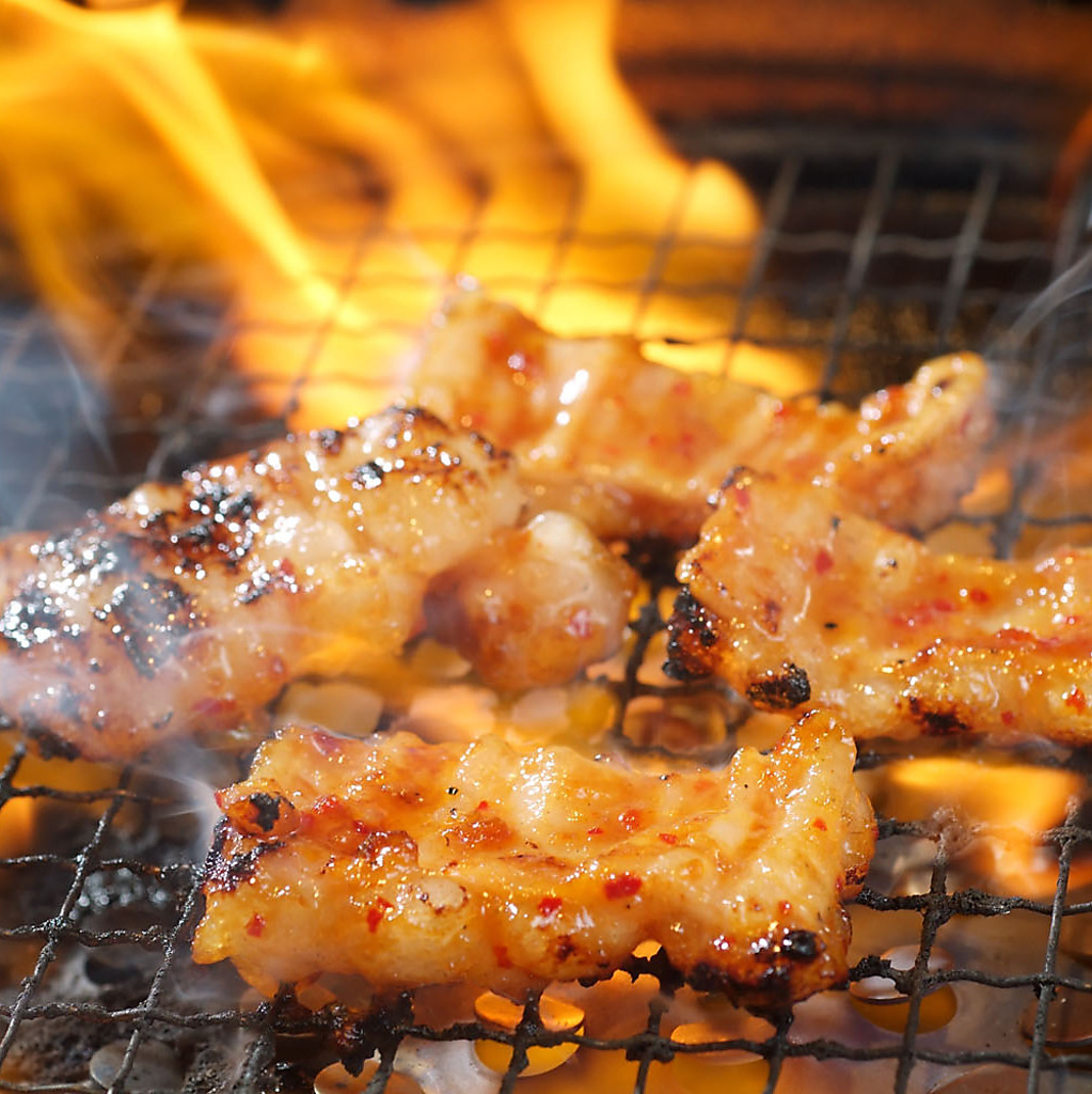 15種類以上ものホルモンをご用意してます！口の中に入れた瞬間とろける旨味を味わいしきって下さい！