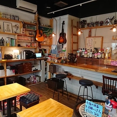 店内は天井が高く開放感があります！