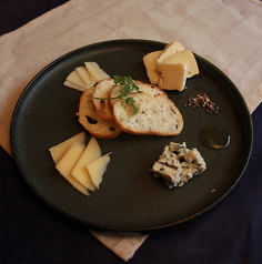 チーズ盛り合わせ