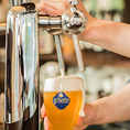 10種類の厳選したクラフトビールとベルギービール樽生♪