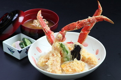 ずわい蟹の天丼、たらば蟹の天丼