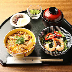 ミニ親子丼/サラダ/デザート付