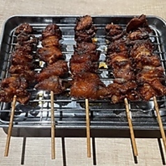 揚げ鶏皮串