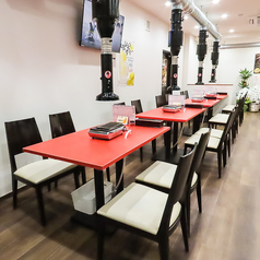 焼肉ホルモン 成楽園 本町店の雰囲気1