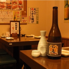 とにかくテーブル席が充実しています♪一杯ちびちびやってってくださいね～★