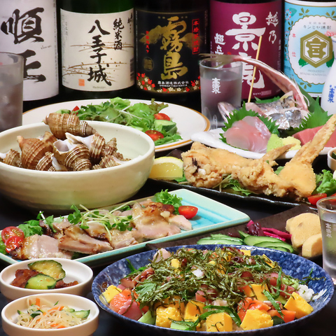 刺身や鍋など絶品料理を堪能！仕事帰りの一杯や各種宴会に◎コースは3500円(税込)～