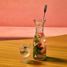3種ハーブとストロベリーモヒート