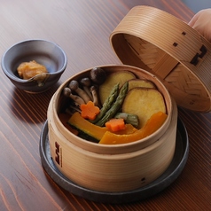 季節野菜の蒸籠蒸し
