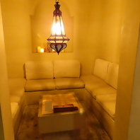 【くつろぎの半個室空間】