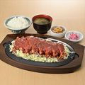 料理メニュー写真&nbsp;鉄板リブとんかつ
