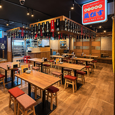 【全品300円均一】新世界酒場　ゑびす　福岡天神本店　の雰囲気1