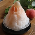 料理メニュー写真&nbsp;桃とライチのかき氷 ― 桃とライチの爽やか仕立て ―