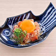 海鮮ばくだんユッケ